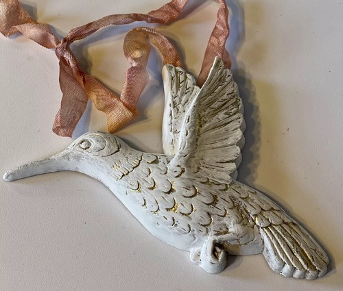 Vintage 1985 hummingbird - vintage,